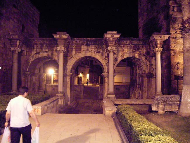 Porta di Adriano ad Antalya - da Sig.ra Itala G.